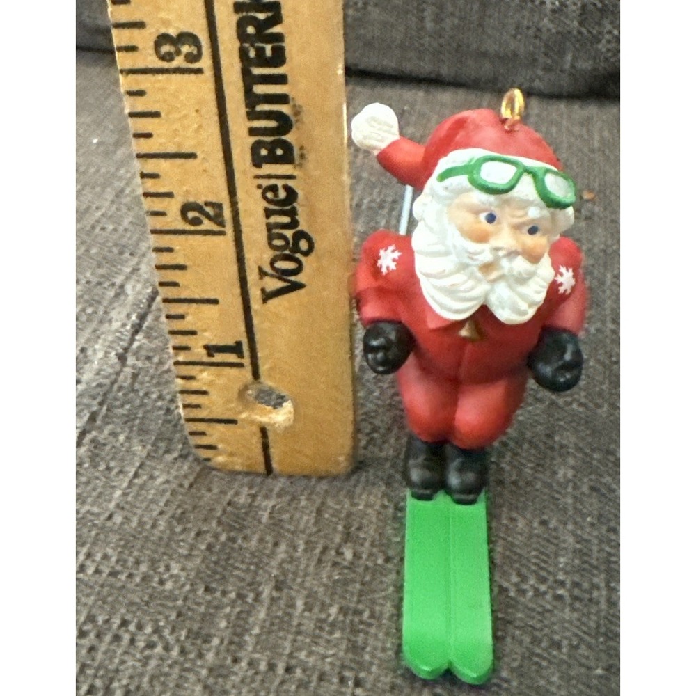 Vtg Hallmark Keepsake Ornament 1987 Hot Dogger skiing Santa! - Picture 6 of 9